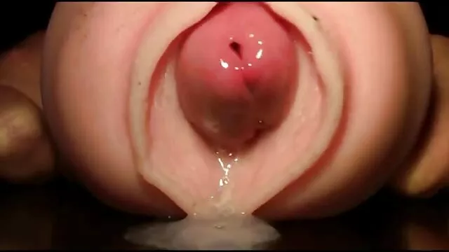 La bailarina Julia demuestra videos porno hentai sub español su cuerpo