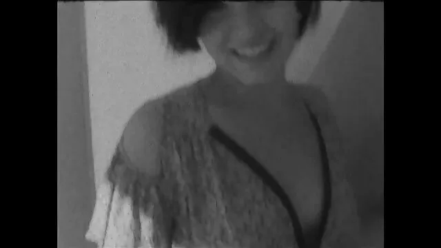 La sexy morena Ayline Brown ama el hentai en latino sexo duro y duro