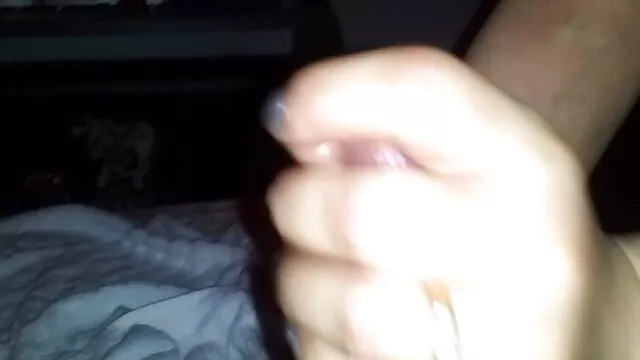 El hombre se emborrachó y comenzó a acosar a la joven esposa de un porno el español vecino