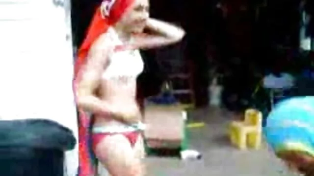Estudiante se masturba videos xxx hablados en español el coño peludo