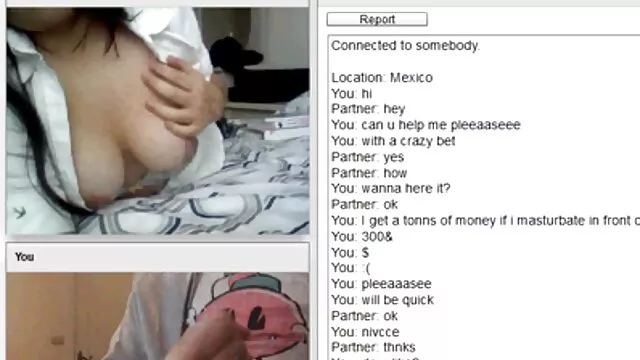 El amo se folla a españolas xxxx su esclava asiática en un collar