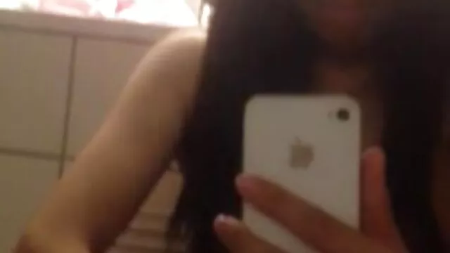 Hombre latino mira porno y se masturba la lesbianas maduras españolas polla