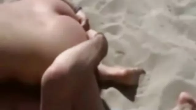 La tetona Molly Jane monta una polla larga en un condón hermanos xxx español