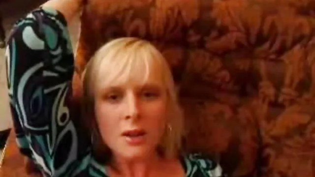 La perra llamó a su amiga y le videos xxx hablados en español pidió filmar cómo se burla de su marido