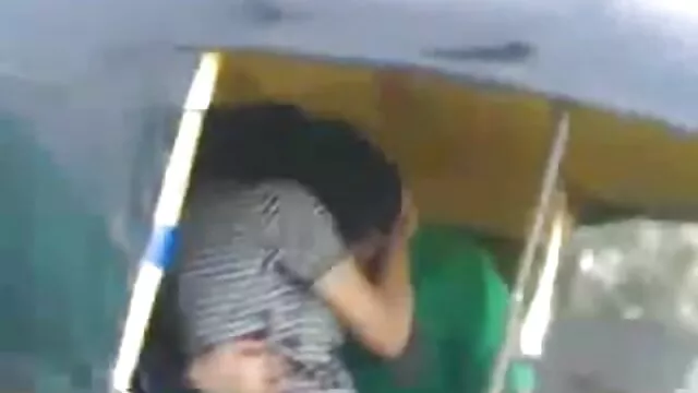 Estudiante rubia caliente peliculas pornos online es follada en la cama por un compañero de estudios