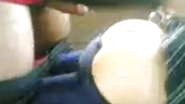 Dio un buen chico en la boca subtitulos en español xxx en la ducha