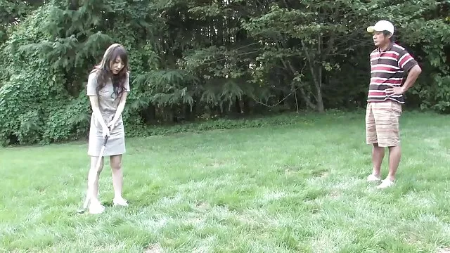 Guapo masajista se folla a una mujer sexy durante el masaje videos x español